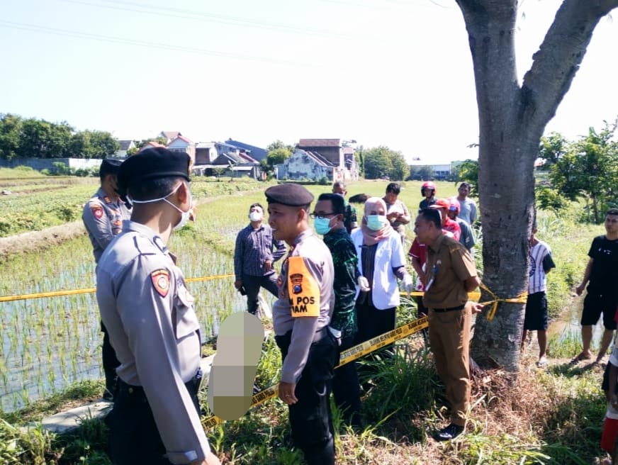 Geger, Seorang Petani Tewas di Saluran Air Persawahan Timur Pasar Sayur Magetan