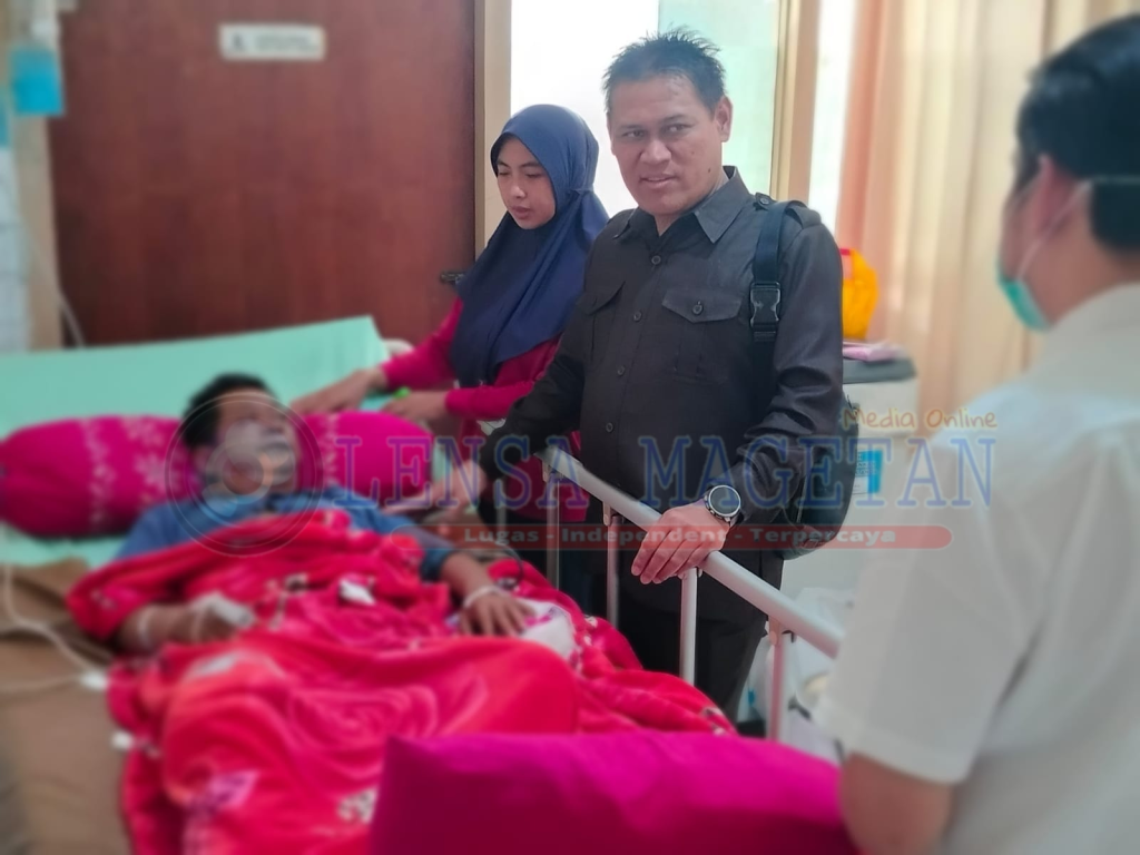 Dekat dengan Rakyat, Ketua DPRD Magetan Jenguk Pasien Jantung di RSUD dr&nbsp;Sayidiman