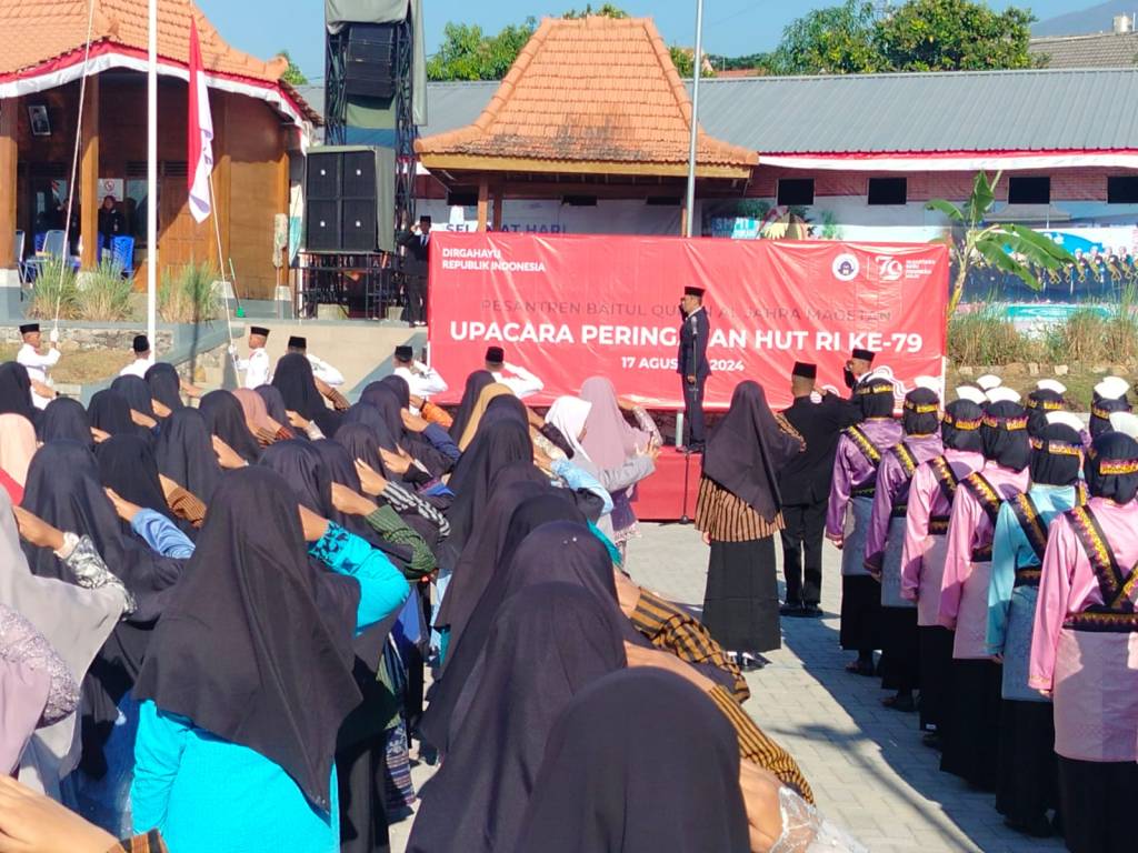 Kenang Jasa Pahlawan, Pesantren Baitul Qur’an Al Jahra Magetan Gelar Upacara HUT RI Ke-79