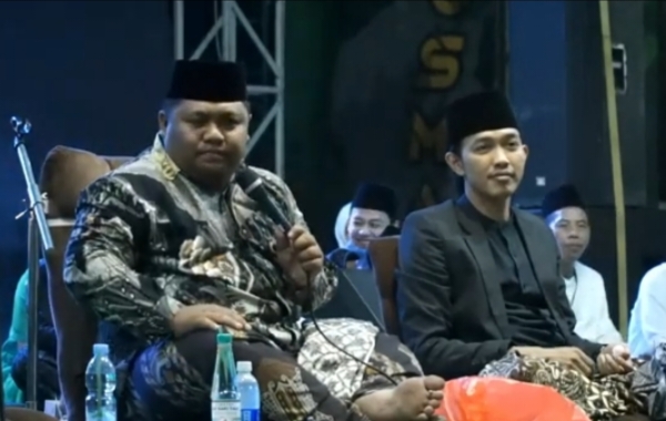 Sambut Maulid Nabi, SMK Yosonegoro Gelar Shalawatan Bersama Gus Farid dan Abah Bima Cahyono